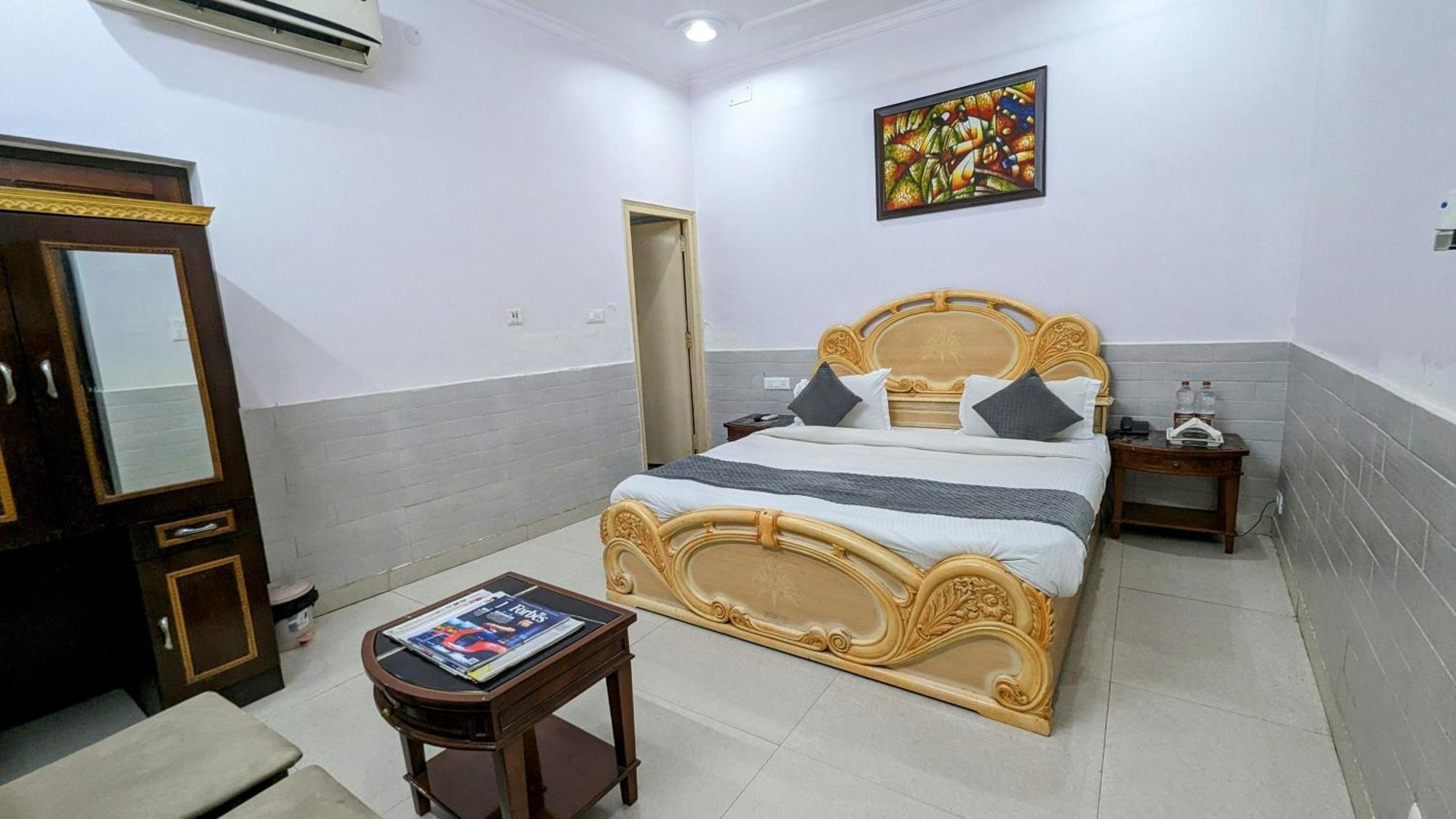 Hotel Lecston @Yashobhoomi Dwarka Sector - 25 Metro Station Delhi (National Capital Territory of India) Exterior foto