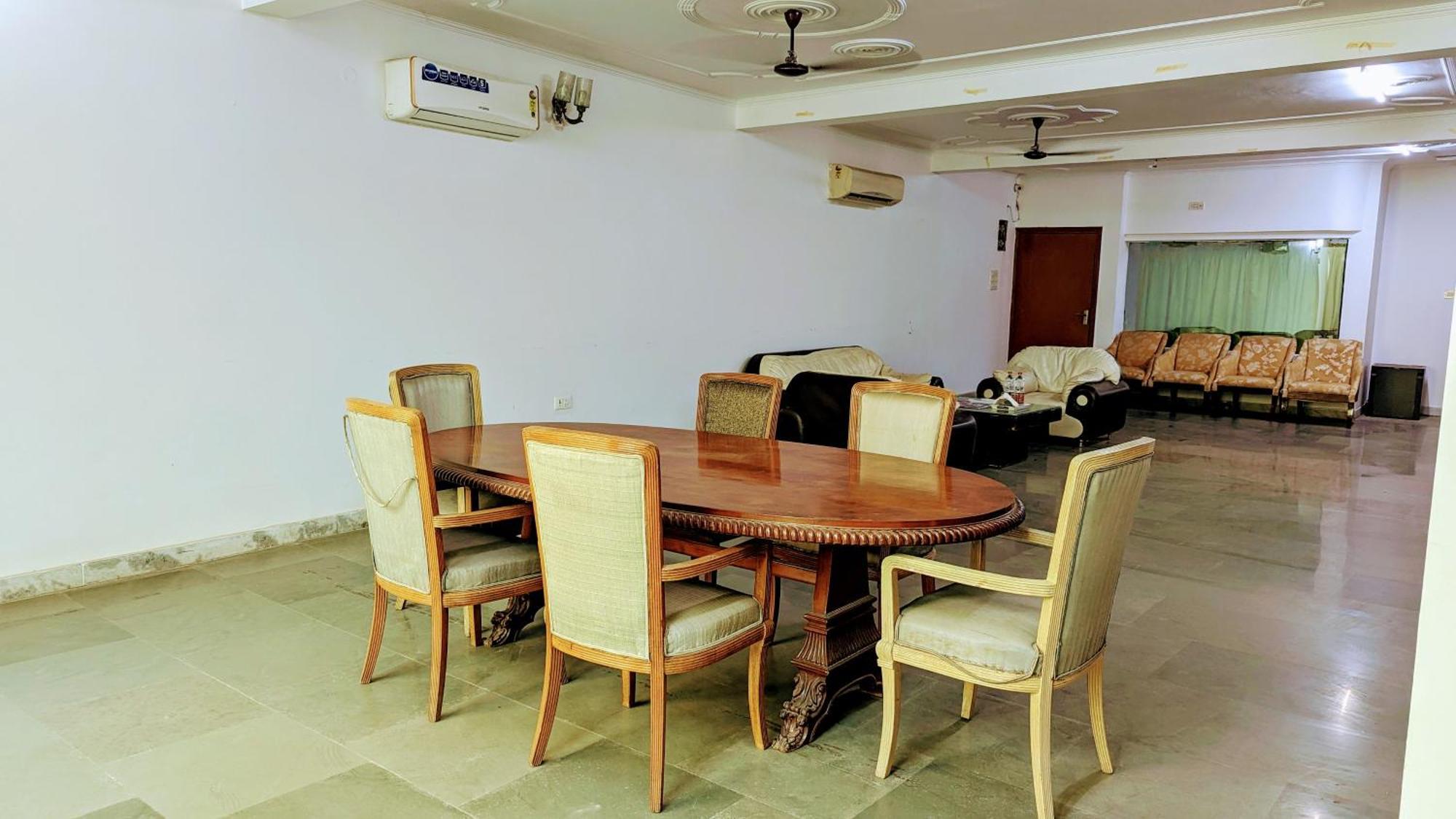 Hotel Lecston @Yashobhoomi Dwarka Sector - 25 Metro Station Delhi (National Capital Territory of India) Exterior foto
