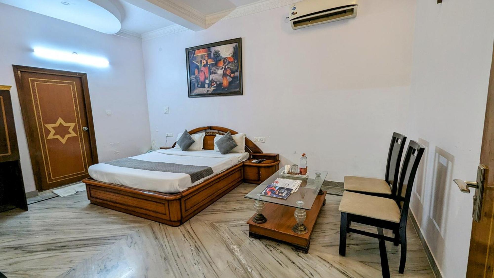 Hotel Lecston @Yashobhoomi Dwarka Sector - 25 Metro Station Delhi (National Capital Territory of India) Exterior foto