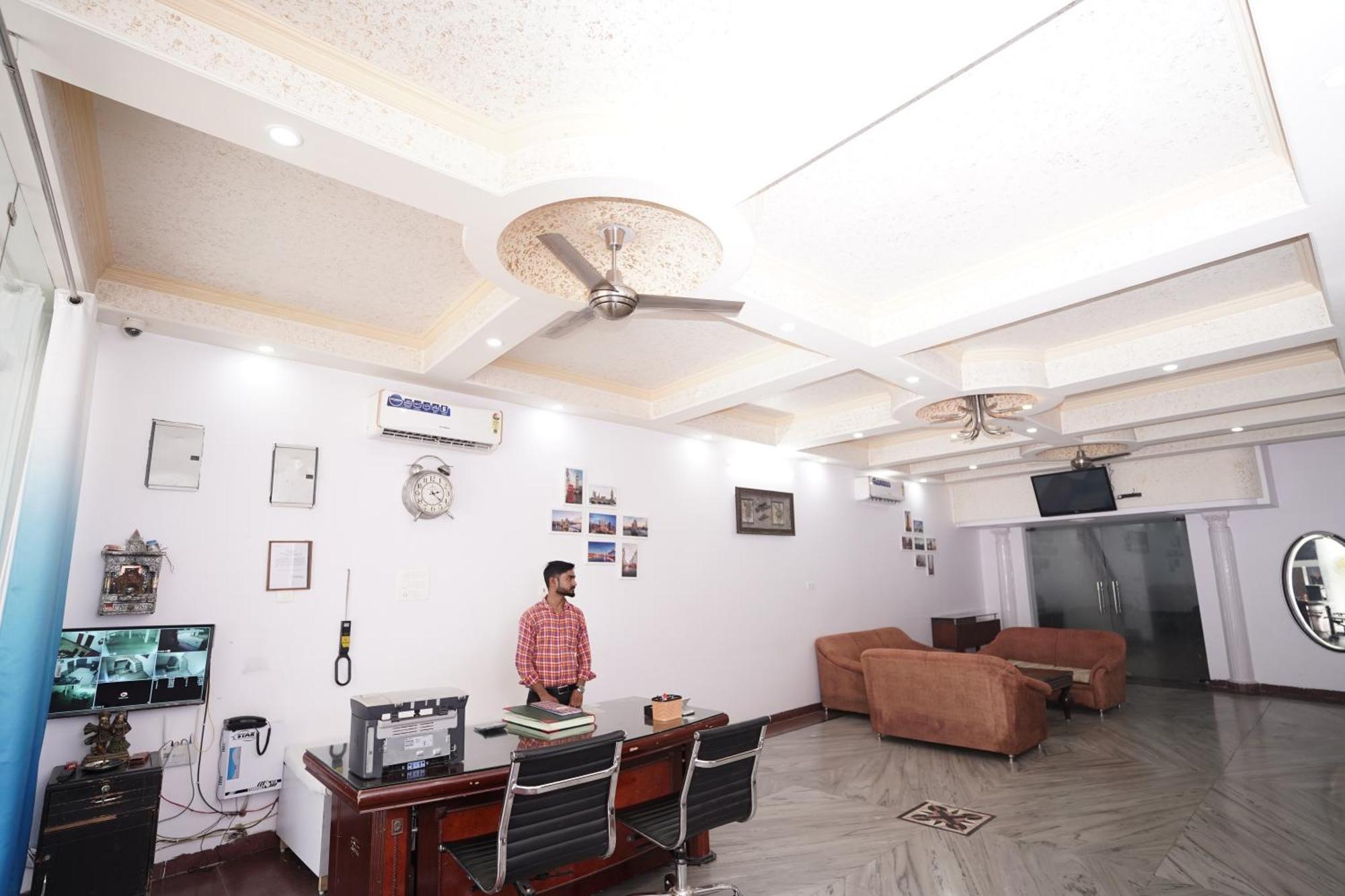 Hotel Lecston @Yashobhoomi Dwarka Sector - 25 Metro Station Delhi (National Capital Territory of India) Exterior foto