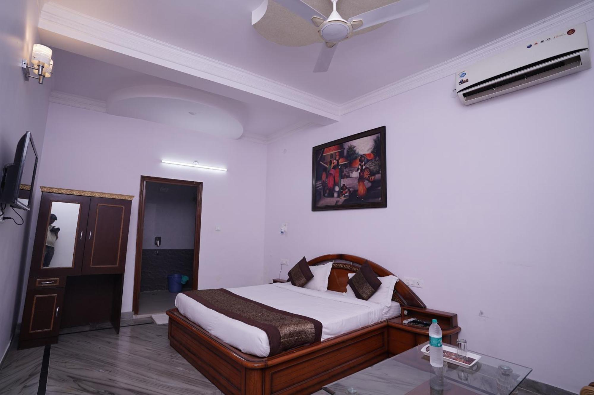 Hotel Lecston @Yashobhoomi Dwarka Sector - 25 Metro Station Delhi (National Capital Territory of India) Exterior foto
