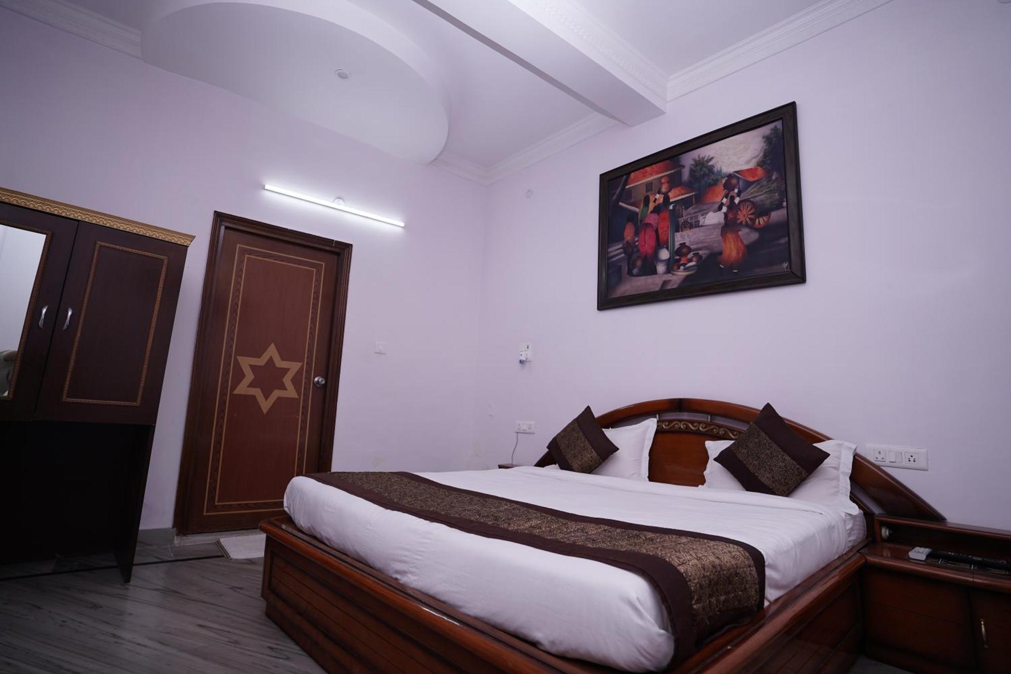Hotel Lecston @Yashobhoomi Dwarka Sector - 25 Metro Station Delhi (National Capital Territory of India) Exterior foto