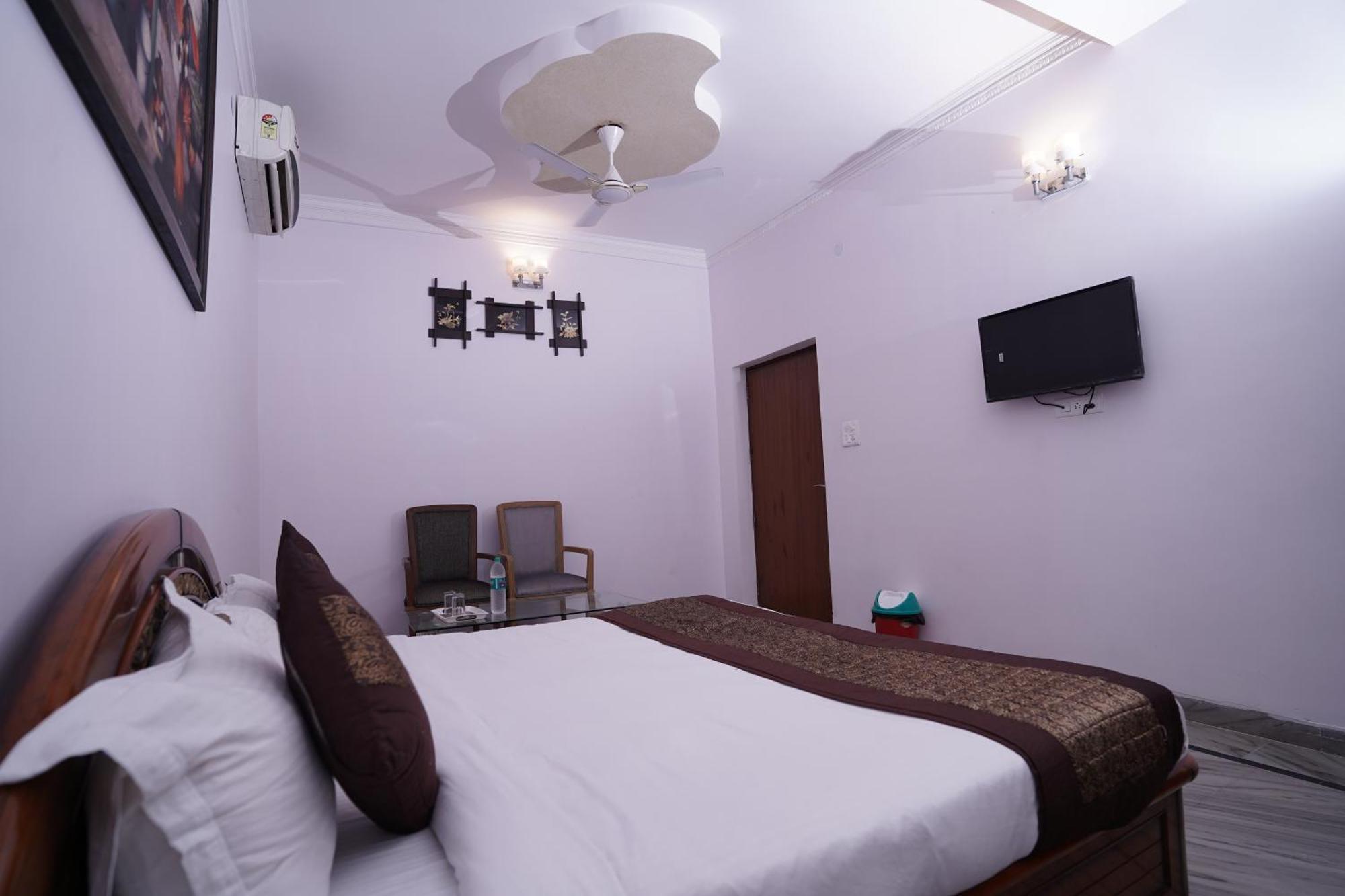 Hotel Lecston @Yashobhoomi Dwarka Sector - 25 Metro Station Delhi (National Capital Territory of India) Exterior foto